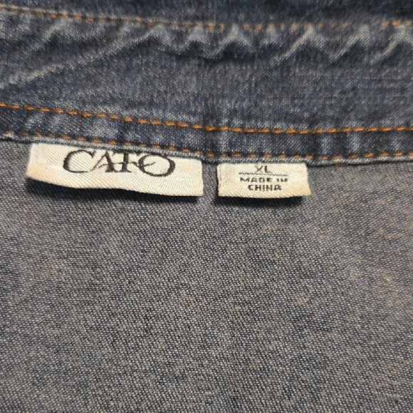 Cato Indigo Denim Jacket with Natural Buttons - Picture 4 of 4